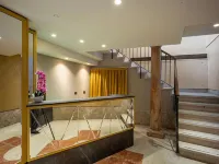 Locanda Cavanella Các khách sạn gần Phòng trưng bày nghệ thuật A Plus A Gallery