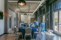 Hyatt Place Wilmington Riverfront - breakfast