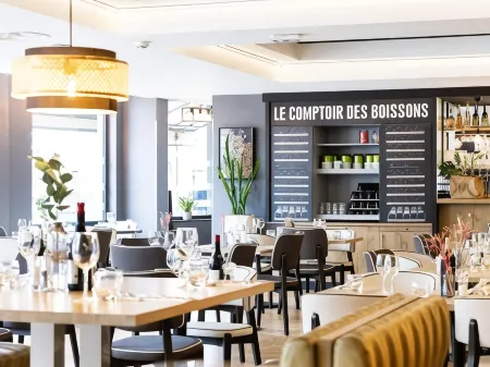 Ibis Budget Bordeaux Centre Mériadeck Отели рядом с достопримечательностью «Palais Gallien»