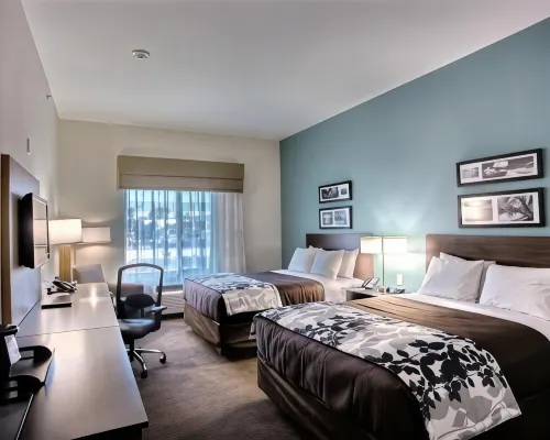 Sleep Inn & Suites Center