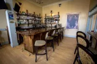 Windsor Hotel & Restaurant