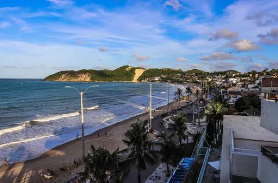 Flats em prédio Beira Mar Ponta Negra Mirador - Qavi