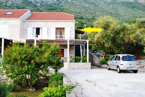 Apartments Lina Hotels in Brsecine