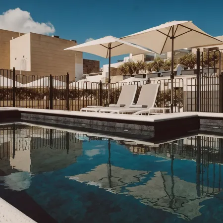San Karlu Hotel
