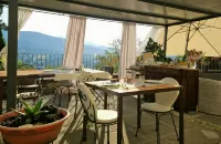 B&B Dimora Delle Donnole Bergamo Alta فنادق في پونته سن پیترو