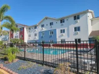 Super 8 by Wyndham Clearwater/St. Petersburg Airport - Pool