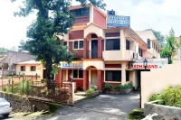 Radhanand Holiday Home - parking