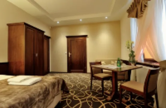 Hotel Dwór Choiny Отели в г. 