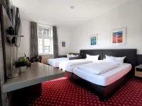 Hotel Schwert Hotels in Iffezheim