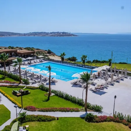 The Nowness Luxury Hotel & SPA (Adults Only + 16)