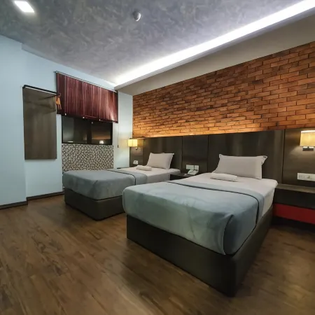 Cute Hotel & Dorms Ipoh Отели рядом с достопримечательностью «Тематический парк MAPS Perak»