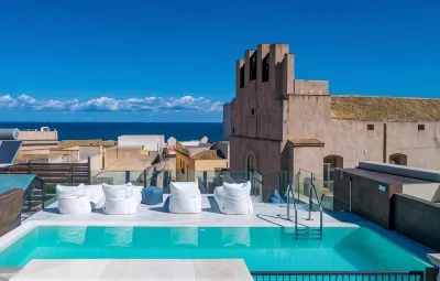Azzoli Trapani - Apartments&Skypool - Adults Only Hoteles cerca de Piazza Mercato del Pesce