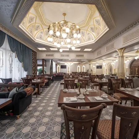 Manor Hotel