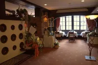 Romantisches Hotel Menzhausen فنادق في Oberweser
