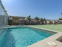 Valtisya Pool and Airport Hotels in Comarca Este