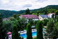 Grand Hotel - Swimmingpools