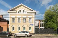 Tver'-Tsentr Mini Hotel Hotels near Monument for I. A. Krylov