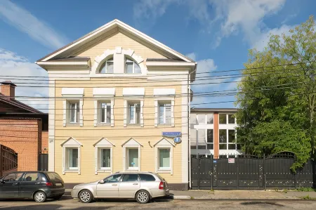 Tver'-Tsentr Mini Hotel Отели рядом с достопримечательностью «Памятник И.А. Крылову»