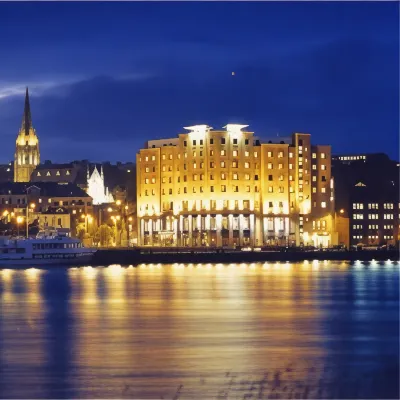 City Hotel Derry Hoteles en 