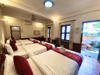 Villay Vanh Place House