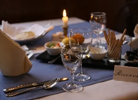 Hotel Gasthaus Zur Krone Отели рядом с достопримечательностью «Херзелер Верт»