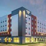 Homewood Suites by Hilton Boston Logan Airport Chelsea Отели рядом с достопримечательностью «MGH Chelsea Healthcare Center»