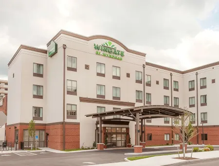 Wingate by Wyndham Altoona Downtown/Medical Center
