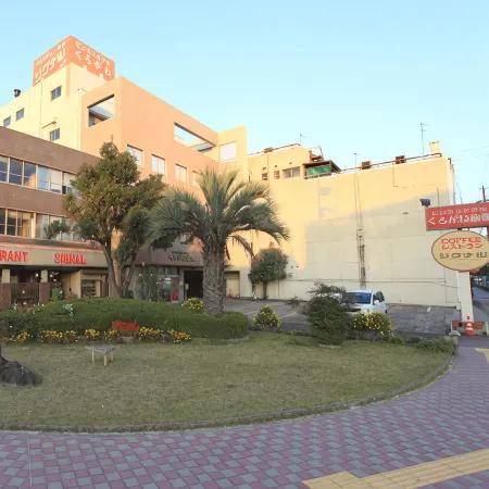 Business Hotel Kurogane Ryokan Отели рядом с достопримечательностью «Shikama-kō»