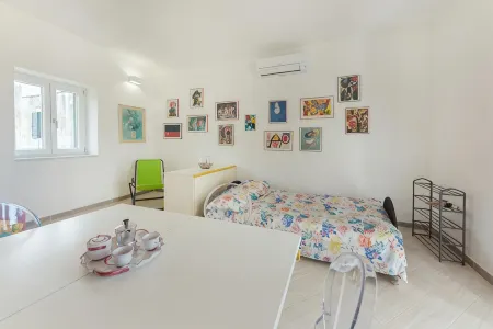 Terramare GuestHouse Отели в г. Прочида