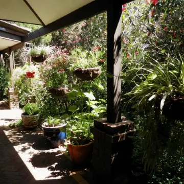 The Hideaway Luxury B&B Retreat