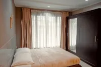 Teras Teduh Warm Pool & Mountain View Villa Hotels in Sumur Batu