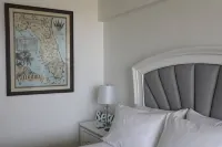 Remote Work Oceanfront Paradise w/ Balcony Fast WiFi 데이토나비치 호텔