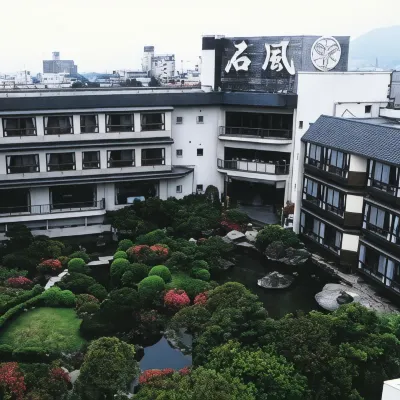 石風酒店 鄰近石和溫泉的酒店