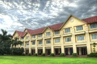 Country Roads Hotels in Raghudebpur