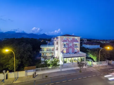 Hotel Happy Hôtels à : 