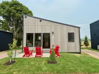 Royalty Maples Cottages and Motel