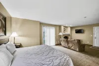 Eastlake Suites Hotel & Conference Center by OYO Urbana - parking
