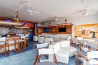 拉馬德拉戈 - 沖浪海灘碧海酒店