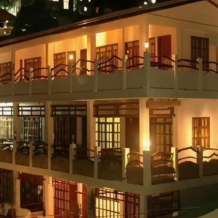Angelyn's Dive Resort Отели рядом с достопримечательностью «Водопад Тамарау»