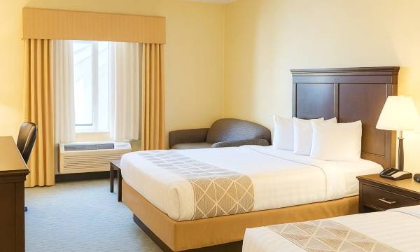 Ambassador Inn & Suites Tuscaloosa