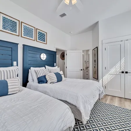 Pool, 100 Steps To Private Beach Access, Patio, Tannin 2BR Cottage, Dog Friendly