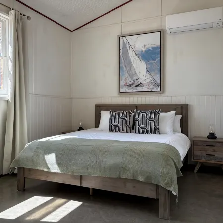 The Podium - Modern Cottage - Central Oatlands Отели в г. Отлендс