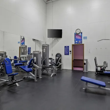 Charming 2-bedroom townhome with fitness room, WiFi in delightful Gilbert