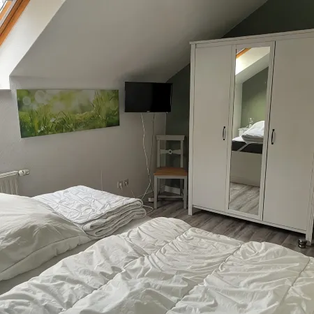 Cozy vacation apartment with dike view in Wremen