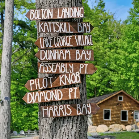 Walk to Beach - Pet friendly Cabin w/ Workspace