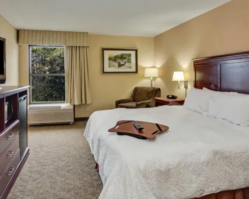 Hampton Inn Perry Hotels in Perry