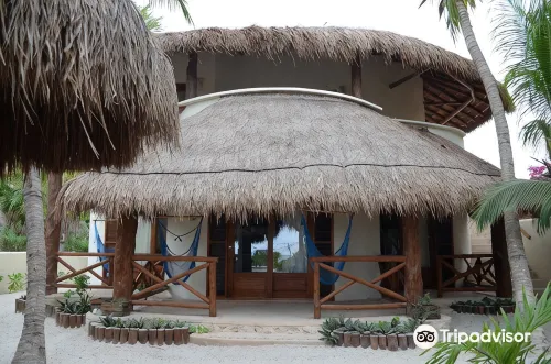 Casa Iguana Holbox - Beachfront Hotel