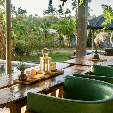 Sundown Farm Stay | Pinewood Villa with Pool