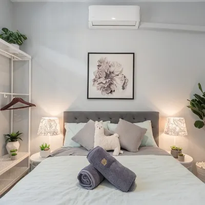 Central Station Room – Walk to CBD, Shops & Cafés Hotels near Shannon Reserve