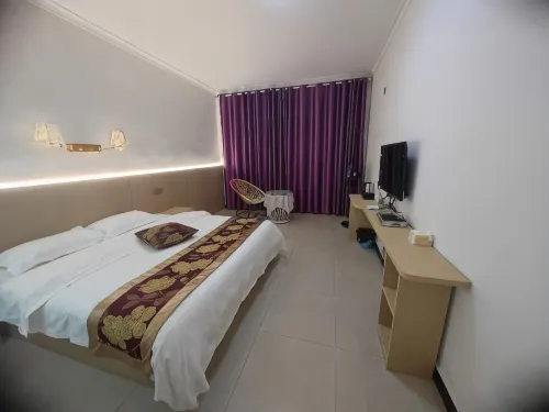 Mufeng Homestay (Luding Moxi Ancient Town)